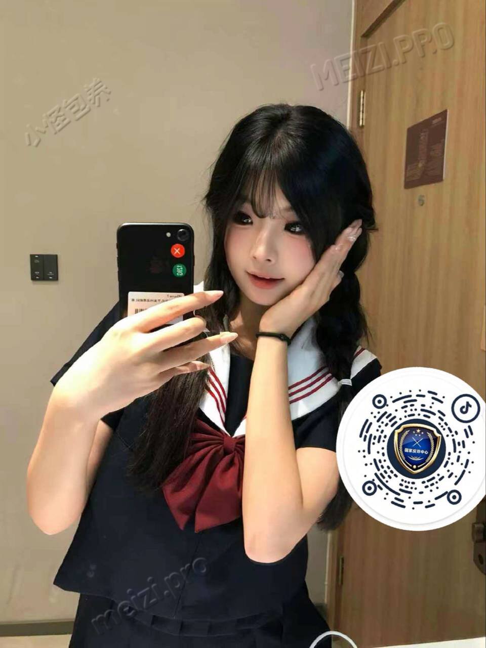 江苏 徐州 19岁 168cm 105 B杯 学生 属于娇小 可爱的 有点微胖 声音好听 第一次找 抽烟纹身:无纹身 SM:轻微 无套:可 口交:可 过夜:可 可飞:可 价格:10 特点:属于娇小 可爱的 有点微胖 声音好听 第一次找