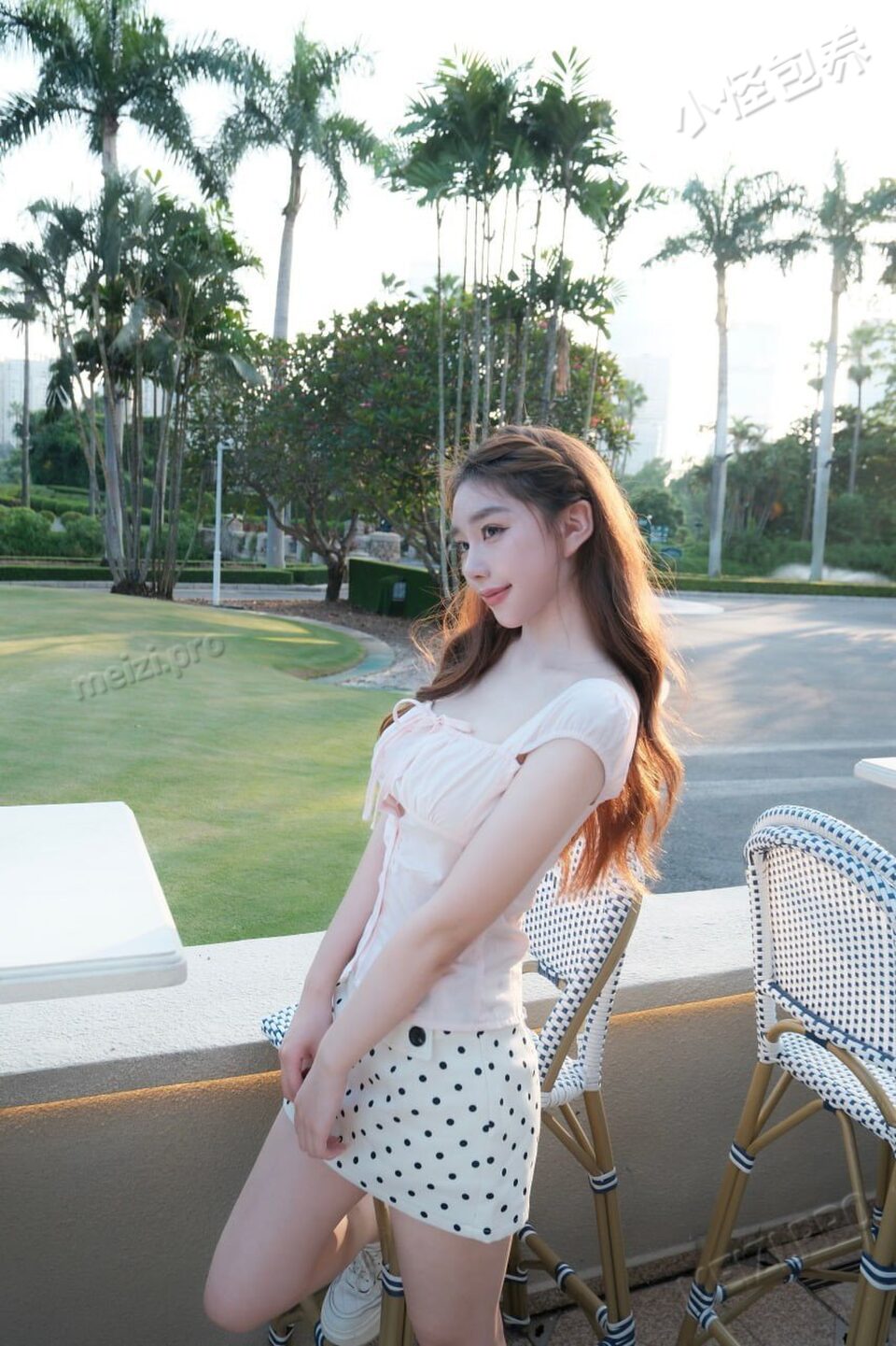 广东 深圳 22岁 170cm 100 D杯 学生 性格温柔贴心开朗,情商在线,纯欲有反差气质,很擅长倾听和提供情绪支持。会英语,生活自律,无纹身、不抽烟,没有不良嗜好。 抽烟纹身:不抽烟无纹身 SM:是 无套:有体检+钱可以协商 口交:可 过夜:可 同居:可 可飞:可 提前协商 特点:性格温柔贴心开朗,情商在线,纯欲有反差气质,很擅长倾听和提供情绪支持。会英语,生活自律,无纹身、不抽烟,没有不良嗜好。