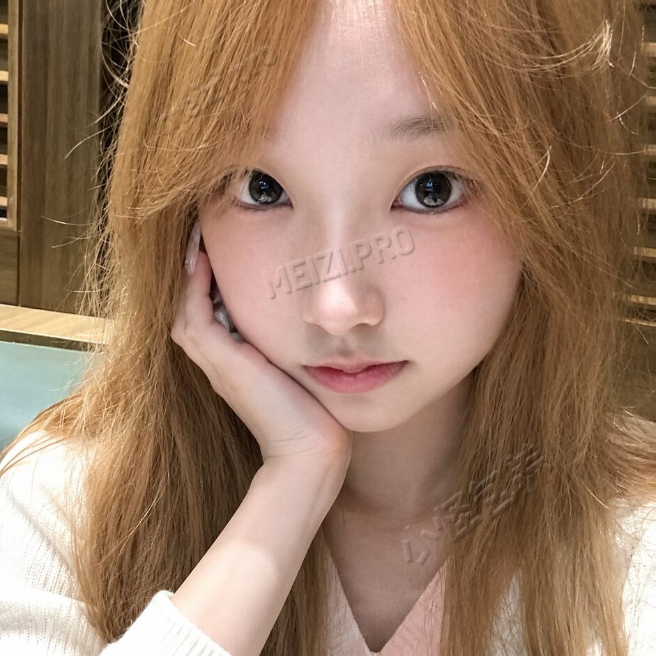 辽宁 大连 20岁 168cm 53 C杯 前台 SM:简单 无套:可 口交:可 过夜:可 可飞:否