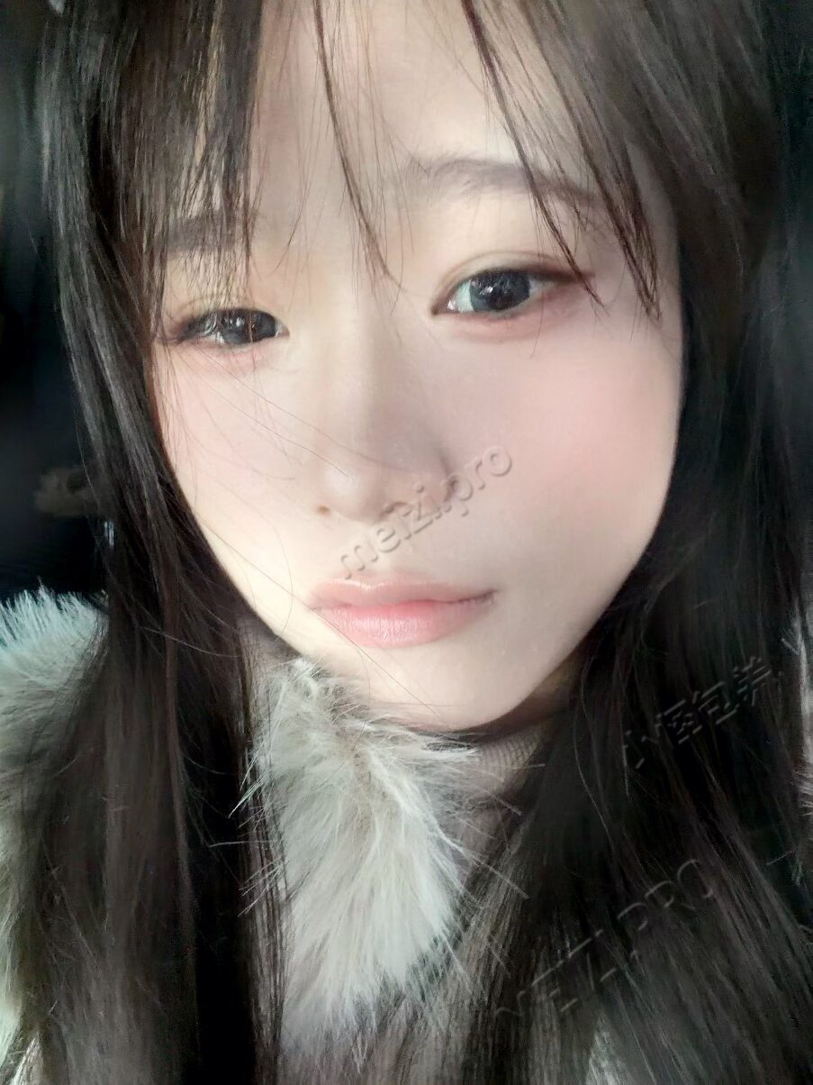 山东 滨州 18岁 170cm 96 B杯 学生 18岁 大一新生 航空学校 艺术生 性格好陪伴情绪价值高 抽烟纹身:无 无套:可 口交:可 同居:可 可飞:可 价格:15 特点:18岁 大一新生 航空学校 艺术生 性格好陪伴情绪价值高